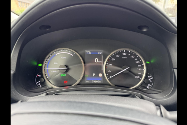 Lexus NX 300h AWD Luxury Line | Groot Scherm, Adaptive cruise control, Leer, Stoelverwarming, Parkeersensoren, Elektrische achterklep, 18