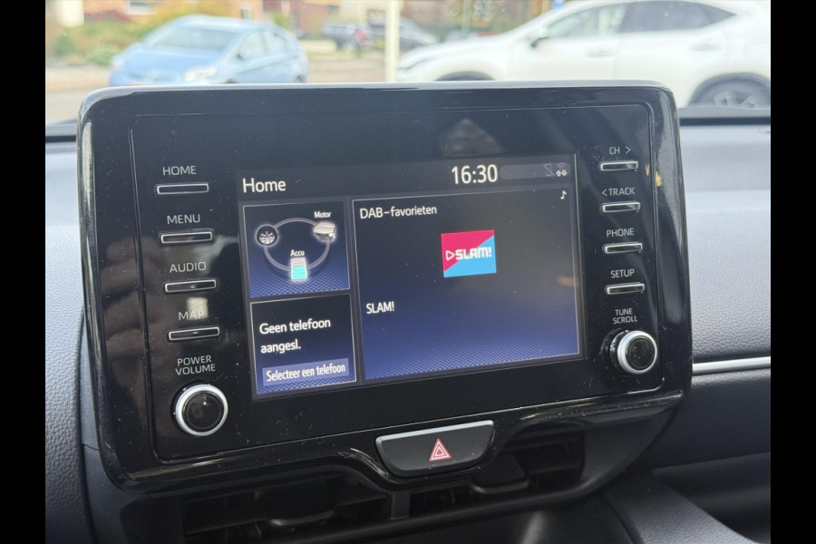 Toyota Yaris 1.5 Hybrid Dynamic Plus | Stoelverwarming, 16 inch, LED, Apple CarPlay/Android Auto, Parkeercamera, Keyless