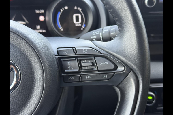 Toyota Yaris 1.5 Hybrid Dynamic Plus | Stoelverwarming, 16 inch, LED, Apple CarPlay/Android Auto, Parkeercamera, Keyless