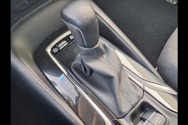Toyota Corolla Sedan 1.8 Hybrid Style | Parkeersensoren, Navigatie, Keyless