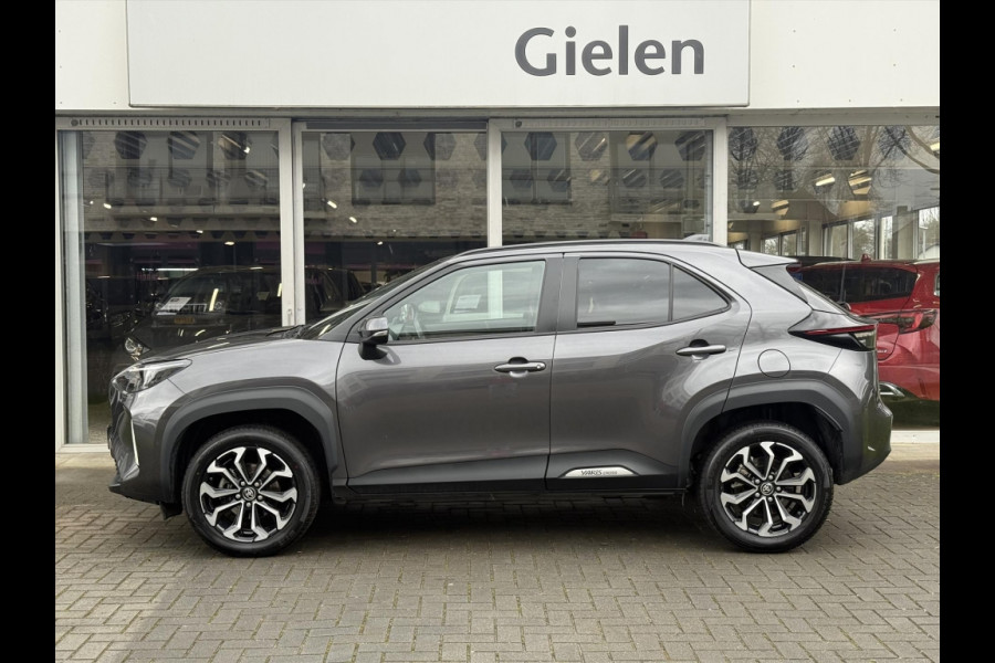 Toyota Yaris Cross 1.5 Hybrid First Edition Plus | Parkeersensoren, Stoel + Stuurverwarming, Groot scherm, Keyless, 17 inch