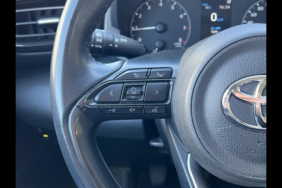 Toyota Yaris 1.0 VVT-i 72pk Active | Apple CarPlay/Android auto, Airco, Parkeercamera, Adaptive cruise control