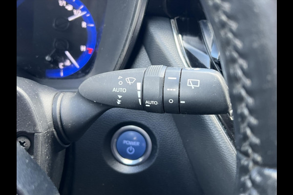 Toyota Corolla Touring Sports 2.0 Hybrid Dynamic Plus | Dodehoekherkenning, Parkeersensoren, Stoel + Stuurverwarming, Keyless, 17 inch