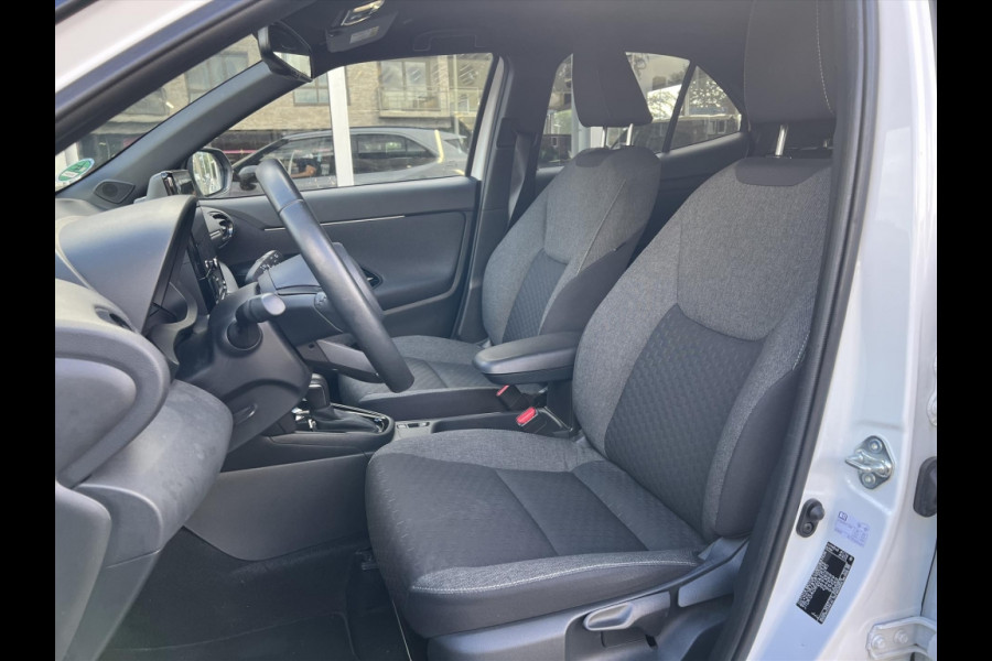 Toyota Yaris Cross 1.5 Hybrid 130PK Dynamic Plus | Stoel + Stuurverwarming, Smart connect, LED, 17 inch, Keyless