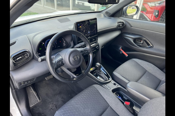 Toyota Yaris Cross 1.5 Hybrid 130PK Dynamic Plus | Stoel + Stuurverwarming, Smart connect, LED, 17 inch, Keyless