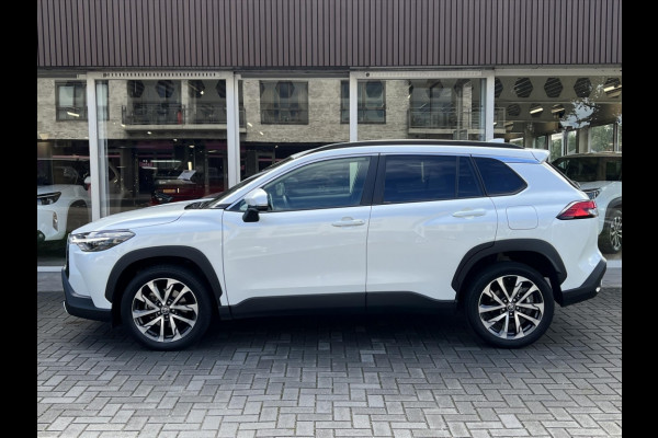 Toyota Corolla Cross 140 Hybrid Dynamic | Trekhaak, Parelmoer wit, Dodehoekherkenning, Parkeersensoren, Stoel + Stuurverwarming
