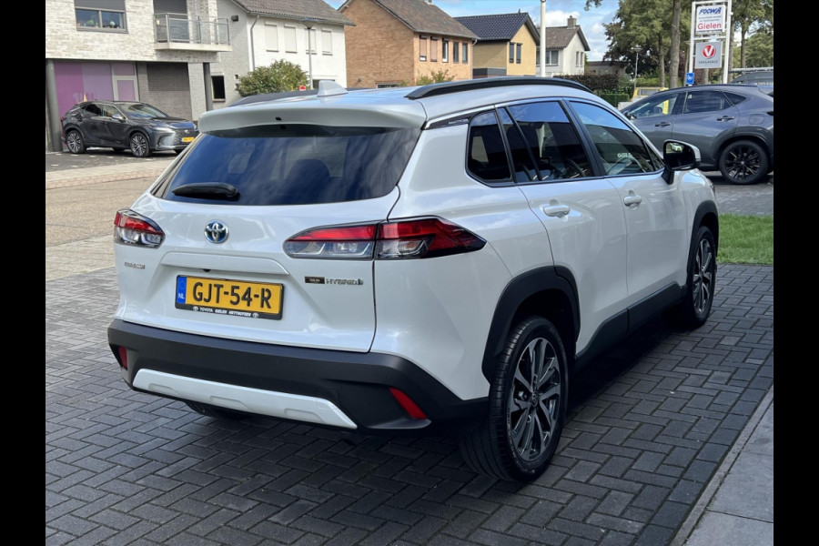 Toyota Corolla Cross 140 Hybrid Dynamic | Trekhaak, Parelmoer wit, Dodehoekherkenning, Parkeersensoren, Stoel + Stuurverwarming
