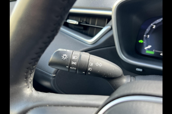 Toyota Corolla Cross 140 Hybrid Dynamic | Trekhaak, Parelmoer wit, Dodehoekherkenning, Parkeersensoren, Stoel + Stuurverwarming