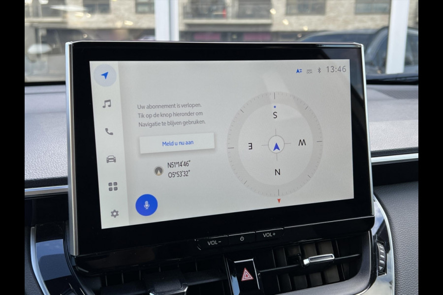 Toyota Corolla Cross 140 Hybrid Dynamic | Trekhaak, Parelmoer wit, Dodehoekherkenning, Parkeersensoren, Stoel + Stuurverwarming