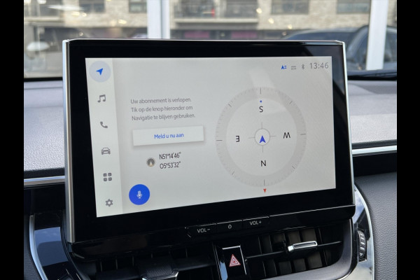 Toyota Corolla Cross 140 Hybrid Dynamic | Trekhaak, Parelmoer wit, Dodehoekherkenning, Parkeersensoren, Stoel + Stuurverwarming