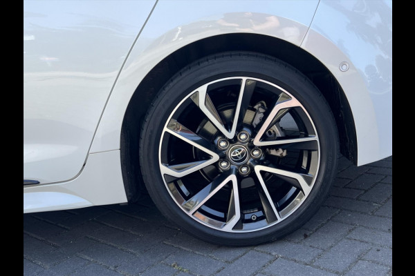 Toyota Corolla 1.8 Hybrid Executive | Parelmoer wit, 18 inch, Leer/Alcantara, Stoelverwarming, Parkeersensoren, Keyless, Apple CarPlay/Android
