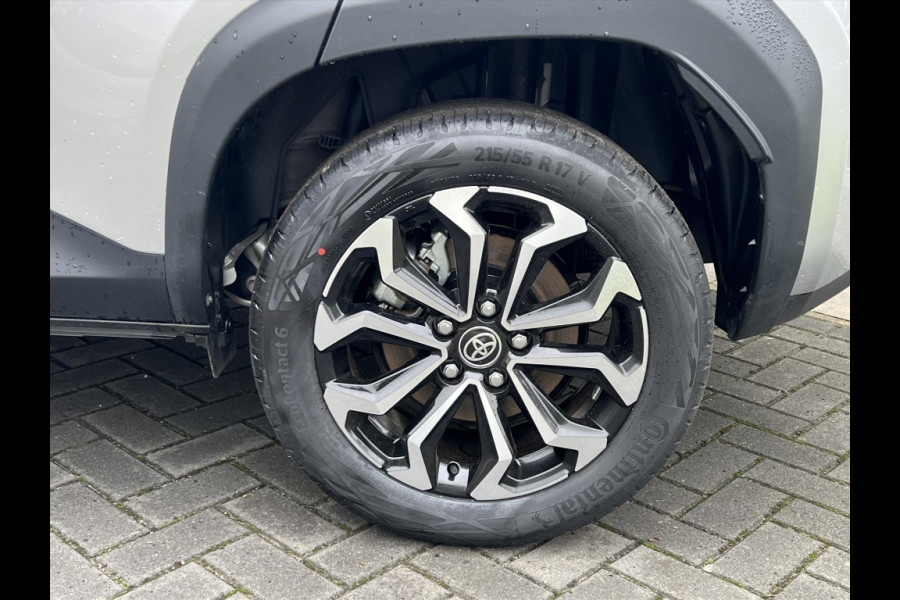 Toyota Yaris Cross 1.5 Hybrid 116 Dynamic Plus | Stoel + Stuurverwarming, Smart Connect, 17 inch, Keyless, LED