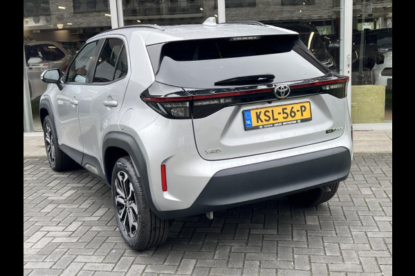 Toyota Yaris Cross 1.5 Hybrid 116 Dynamic Plus | Stoel + Stuurverwarming, Smart Connect, 17 inch, Keyless, LED