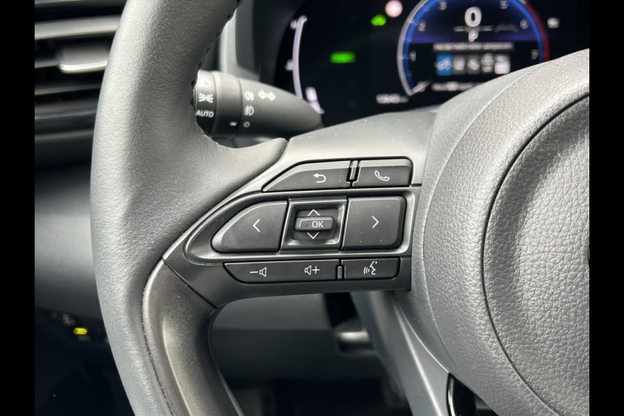 Toyota Yaris Cross 1.5 Hybrid 116 Dynamic Plus | Stoel + Stuurverwarming, Smart Connect, 17 inch, Keyless, LED