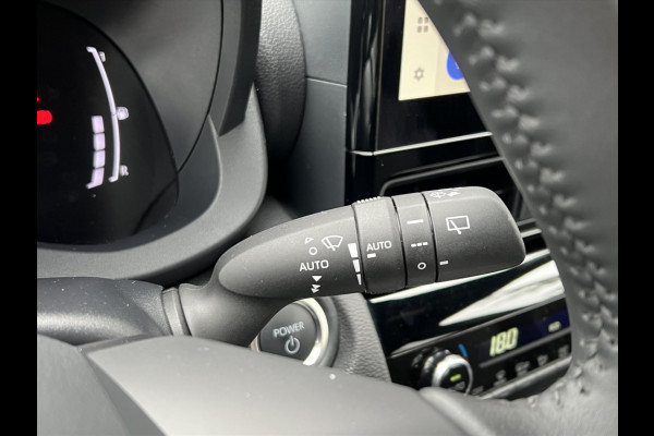 Toyota Yaris Cross 1.5 Hybrid 116 Dynamic Plus | Stoel + Stuurverwarming, Smart Connect, 17 inch, Keyless, LED