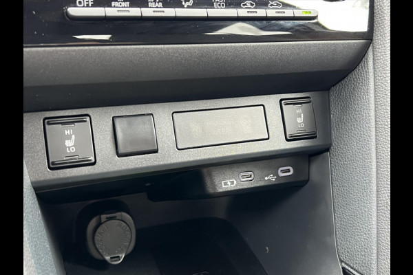 Toyota Yaris Cross 1.5 Hybrid 116 Dynamic Plus | Stoel + Stuurverwarming, Smart Connect, 17 inch, Keyless, LED