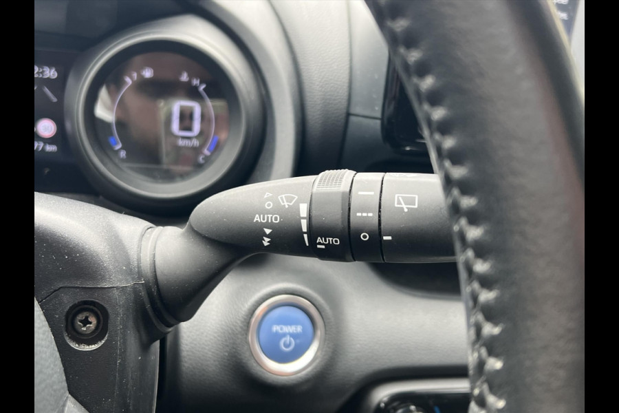 Toyota Yaris 1.5 Hybrid First Edition | Eerste eigenaar, Lichtmetalen velgen, Keyless, Startknop, Apple CarPlay/Android Auto