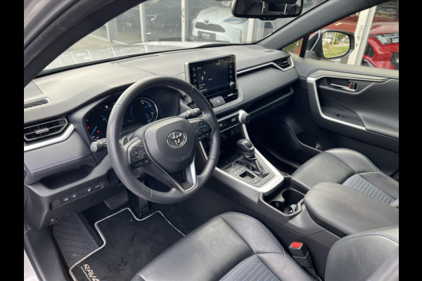 Toyota RAV4 2.5 Hybrid Bi-Tone | Trekhaak, 18 inch, Parkeersensoren, Stoel + Stuurverwarming, LED, Apple CarPlay/Android Auto