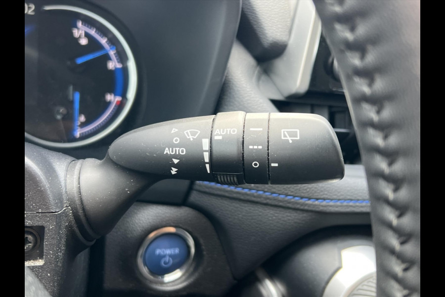 Toyota RAV4 2.5 Hybrid Bi-Tone | Trekhaak, 18 inch, Parkeersensoren, Stoel + Stuurverwarming, LED, Apple CarPlay/Android Auto