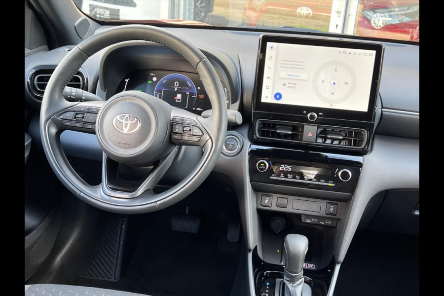 Toyota Yaris Cross 1.5 Hybrid 116 Dynamic Plus | Stoel + Stuurverwarming, Smart Connect, 17 inch, Keyless, LED