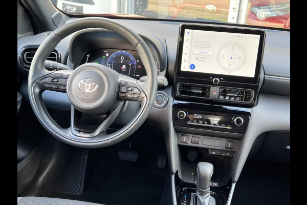 Toyota Yaris Cross 1.5 Hybrid 116 Dynamic Plus | Stoel + Stuurverwarming, Smart Connect, 17 inch, Keyless, LED