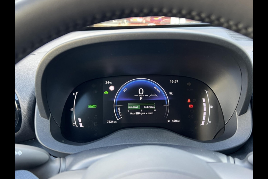 Toyota Yaris Cross 1.5 Hybrid 116 Dynamic Plus | Stoel + Stuurverwarming, Smart Connect, 17 inch, Keyless, LED