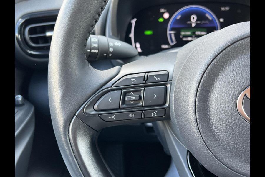 Toyota Yaris Cross 1.5 Hybrid 116 Dynamic Plus | Stoel + Stuurverwarming, Smart Connect, 17 inch, Keyless, LED