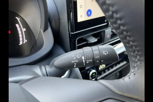 Toyota Yaris Cross 1.5 Hybrid 116 Dynamic Plus | Stoel + Stuurverwarming, Smart Connect, 17 inch, Keyless, LED