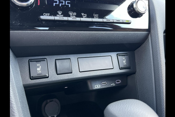 Toyota Yaris Cross 1.5 Hybrid 116 Dynamic Plus | Stoel + Stuurverwarming, Smart Connect, 17 inch, Keyless, LED