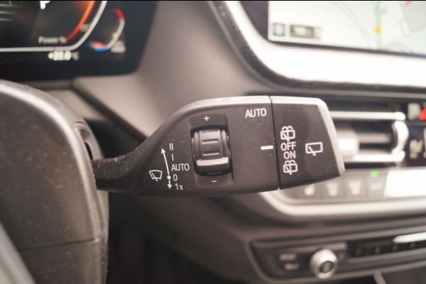 BMW 1-serie 118i 136pk Automaat Sportline -NAVI-ECC-CAM-PDC-