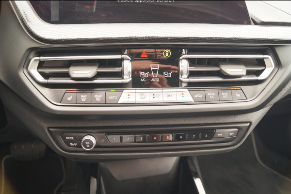 BMW 1-serie 118i 136pk Automaat Sportline -NAVI-ECC-CAM-PDC-