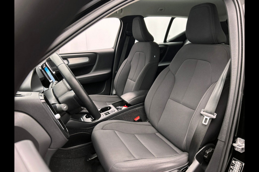 Volvo XC40 1.5 T4 Recharge R-Design Expression | Apple/Carplay | Camera | Elek. Kofferklep | Climate/Control | Cruise/Control |