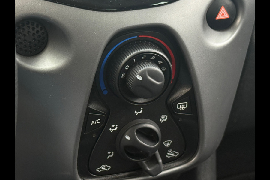 Toyota Aygo 1.0 VVT-i x-play Navi|Camera|Carplay