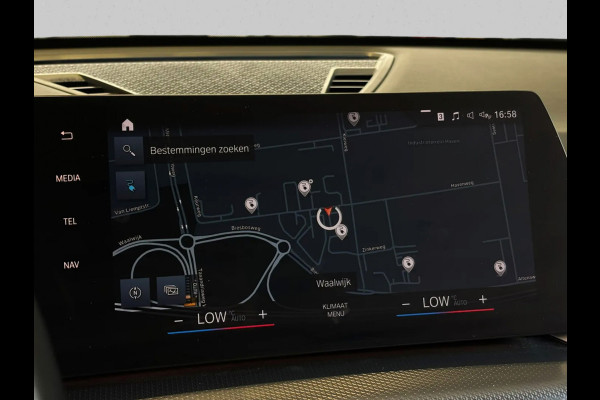 BMW iX1 XDrive30 Launch Edition M-SPORT 96% SOH (NL-auto, Dealer OnderH, Camera, Carplay, Navi, Leder, Climate Con, Etc)