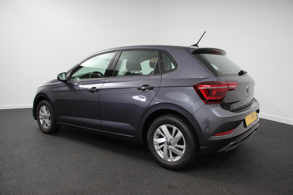 Volkswagen Polo 1.0 TSI DSG Style Navigatie Climate Control Cruise control adaptive Parkeer sensoren Led Dab Lichtmetalen Velgen Digitale Cockpit