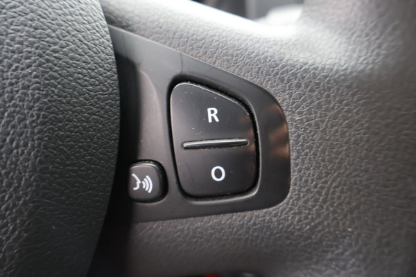 Renault Trafic 2.0 dCi 170pk DC Automaat 2x Schuifdeur
