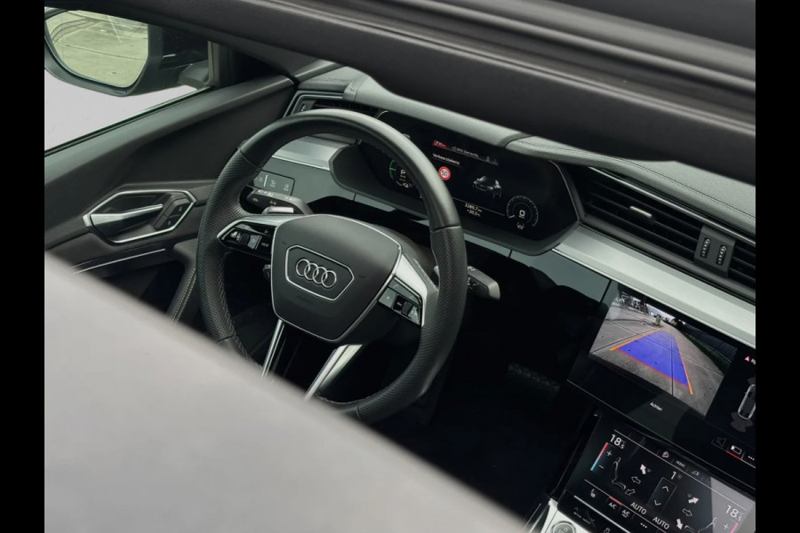 Audi e-tron Sportback 55 quattro S edition 95 kWh 91% SoH (NL-auto,Dealer OndH, Panorama, B&O, Camera, PDC, StoelV, Carplay, Etc)