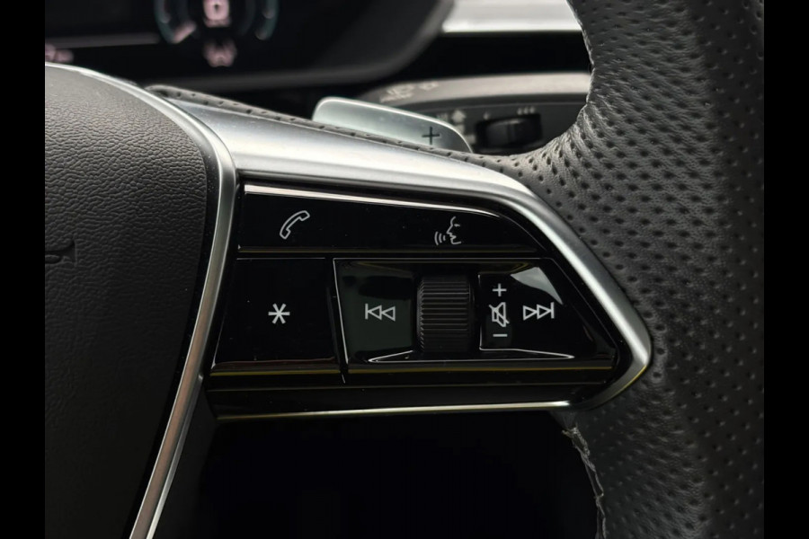 Audi e-tron Sportback 55 quattro S edition 95 kWh 91% SoH (NL-auto,Dealer OndH, Panorama, B&O, Camera, PDC, StoelV, Carplay, Etc)