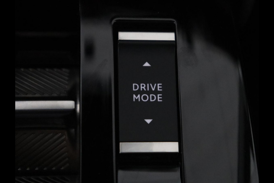 Citroën C4 1.2 Puretech Feel Pack | Automaat | Trekhaak | Camera | Head-up display |