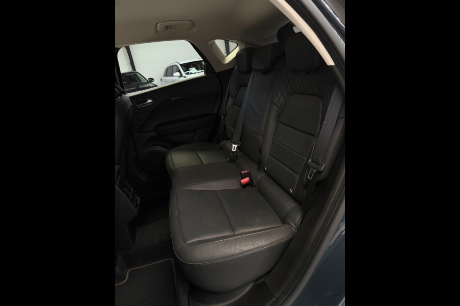 Renault Captur 1.6 E-Tech Plug-in Hybrid 160 Initiale Paris Camera