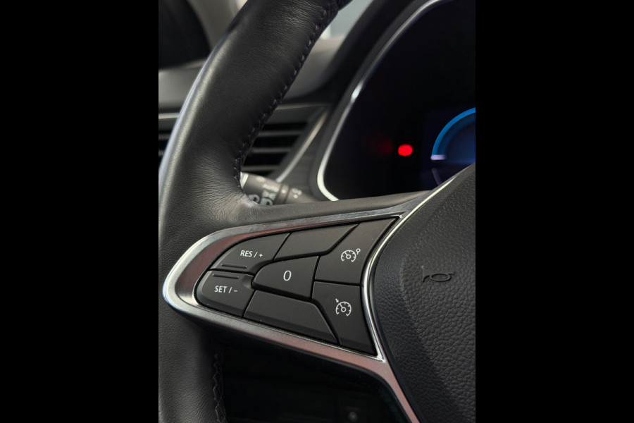 Renault Captur 1.6 E-Tech Plug-in Hybrid 160 Initiale Paris Camera