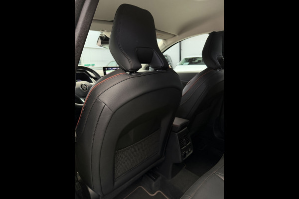 Renault Captur 1.6 E-Tech Plug-in Hybrid 160 Initiale Paris Camera