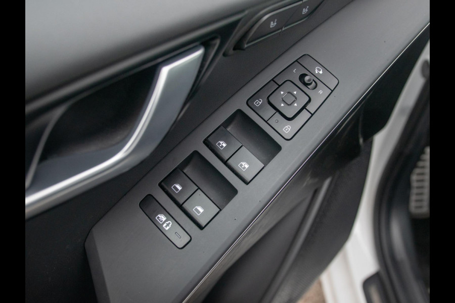 Kia Niro 1.6 GDi Hybrid ExecutiveLine l Stoel verwarming en ventilatie l Harman Kardon l Schuifkantel dak l 100 % onderhouden