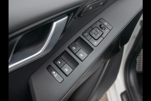 Kia Niro 1.6 GDi Hybrid ExecutiveLine l Stoel verwarming en ventilatie l Harman Kardon l Schuifkantel dak l 100 % onderhouden