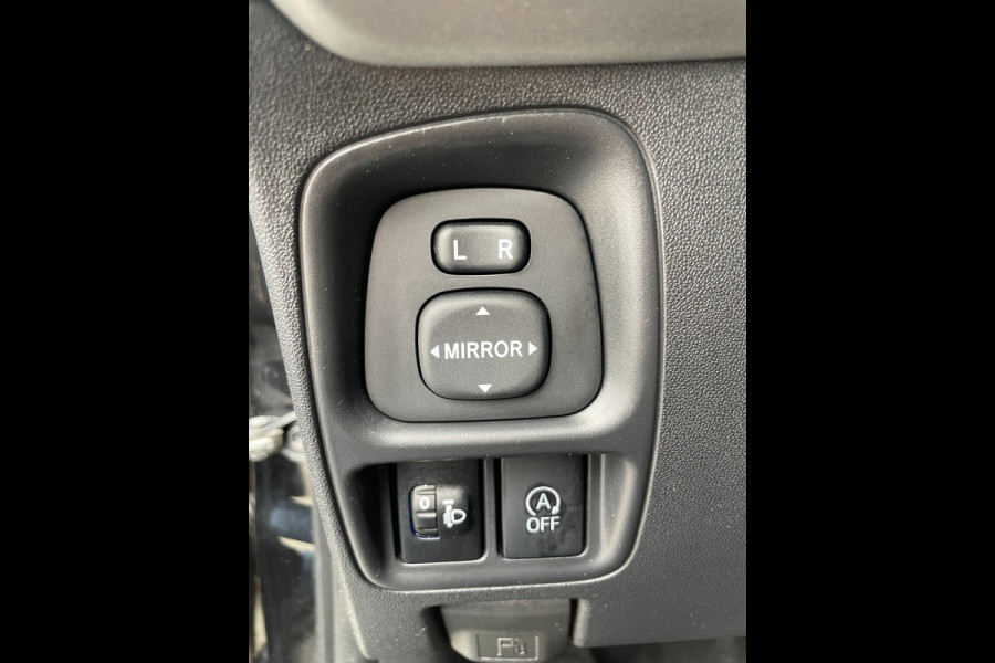 Toyota Aygo 1.0 VVT-i x-cite | groot scherm | NL-auto | eerste eigenaar.