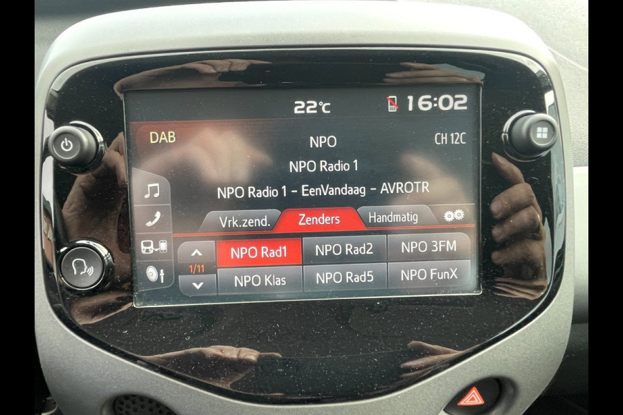 Toyota Aygo 1.0 VVT-i x-cite | groot scherm | NL-auto | eerste eigenaar.