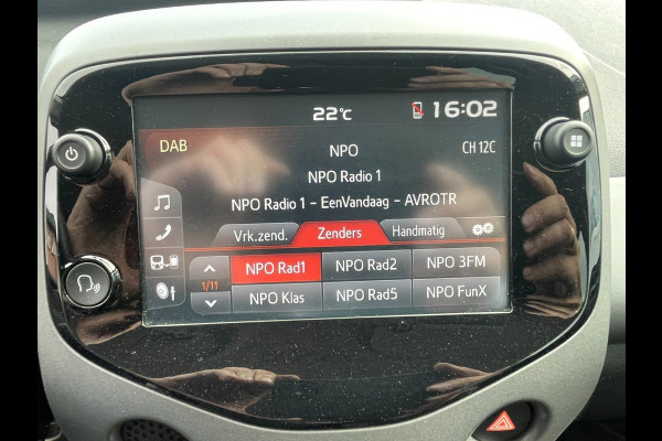Toyota Aygo 1.0 VVT-i x-cite | groot scherm | NL-auto | eerste eigenaar.