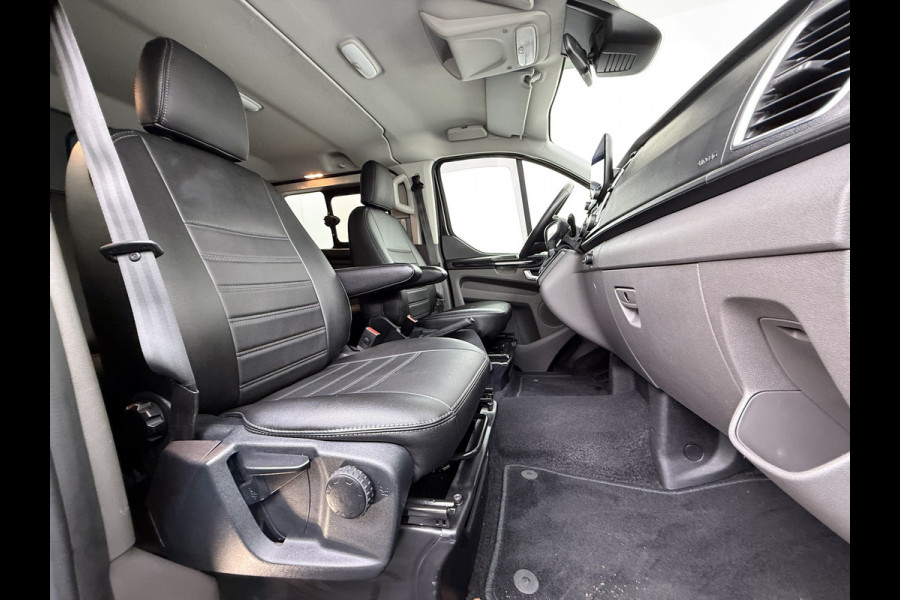 Ford Transit Custom 320 2.0TDCI 170PK Automaat L2H1 Dubbele Cabine 2X Schuifdeur Adap.Cruise 5-Persoons Leder+Verwarmd Trekhaak Navi Camera Pdc Appl Euro 6 Lmv 18" Sidebars Betonplex Vloer Wandbetimmering Lane Assist 3.200KG Trekgewicht