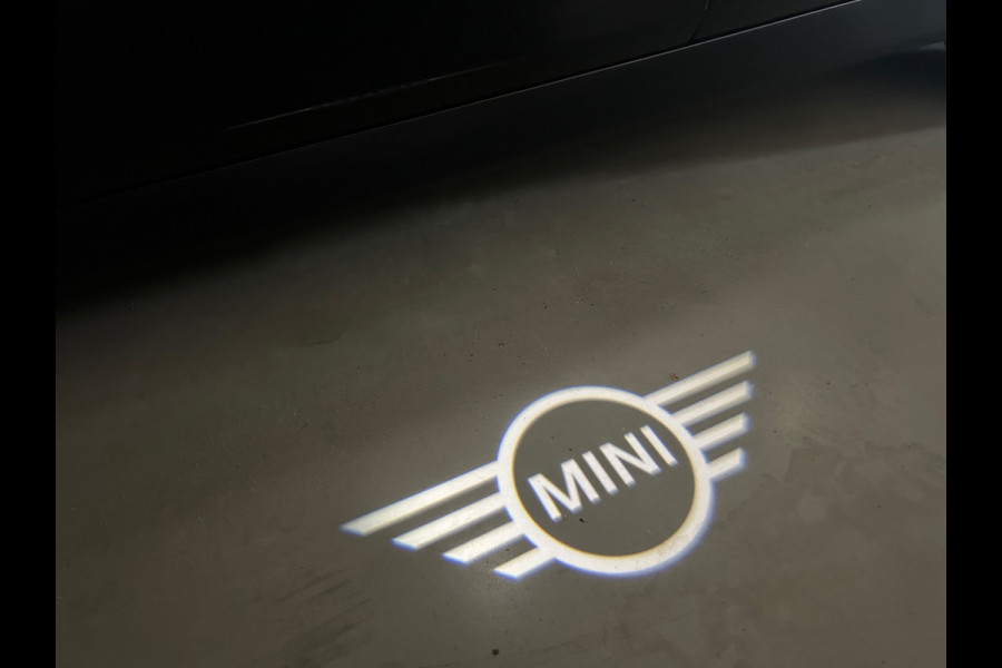 MINI Clubman 1.5 Cooper Business Edition LED Sport Stoelen Camera 1e EIG Nederlandse Auto