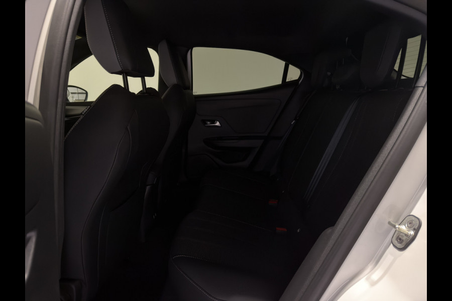 Opel Mokka-e GS Line 50-kWh 11kw bl. | ACC | Keyless | Stoelen & stuur verwarmd | Matrix Intellilux | Privacy